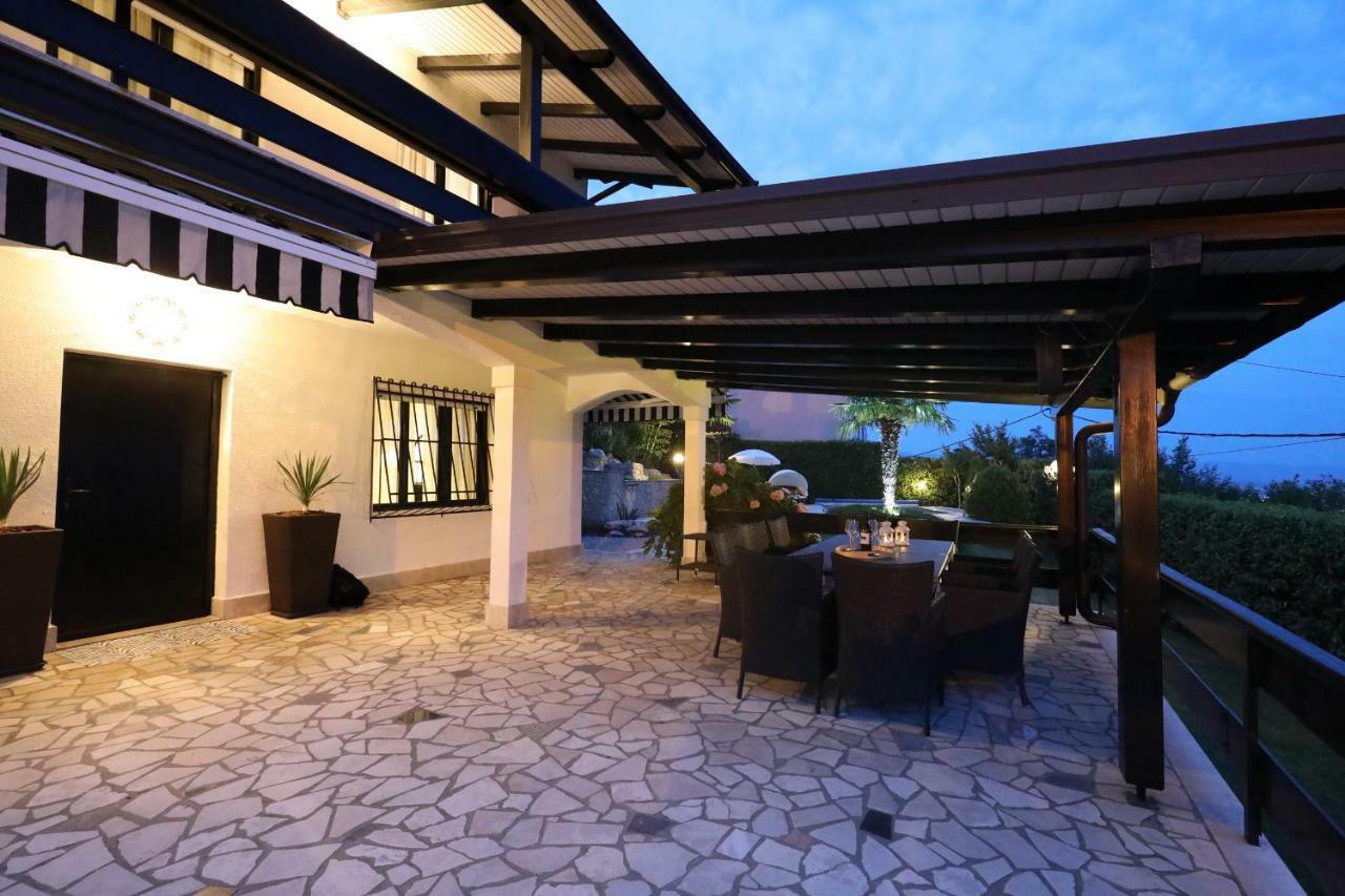 Vila "Zatka" Villa Veprinac ภายนอก รูปภาพ