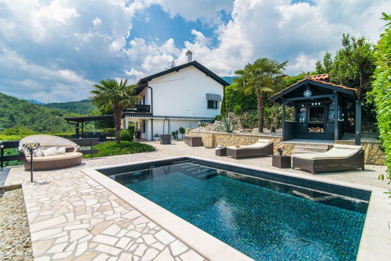Vila "Zatka" Villa Veprinac ภายนอก รูปภาพ