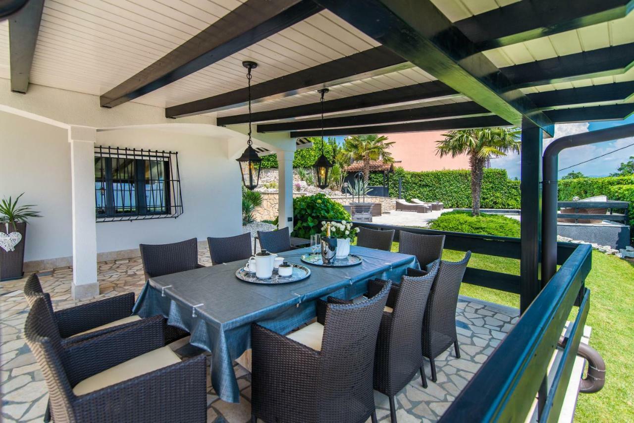 Vila "Zatka" Villa Veprinac ภายนอก รูปภาพ
