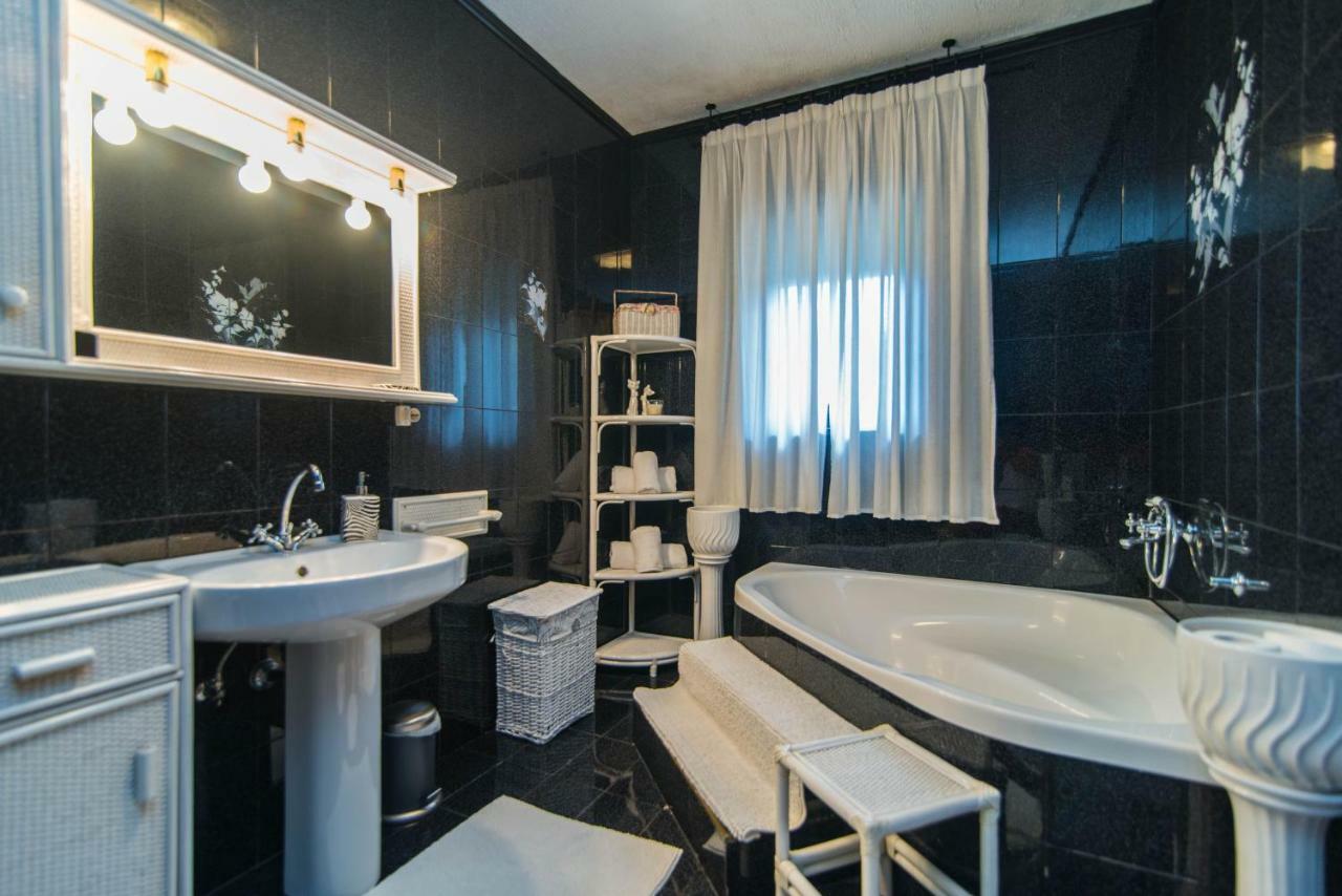 Vila "Zatka" Villa Veprinac ภายนอก รูปภาพ