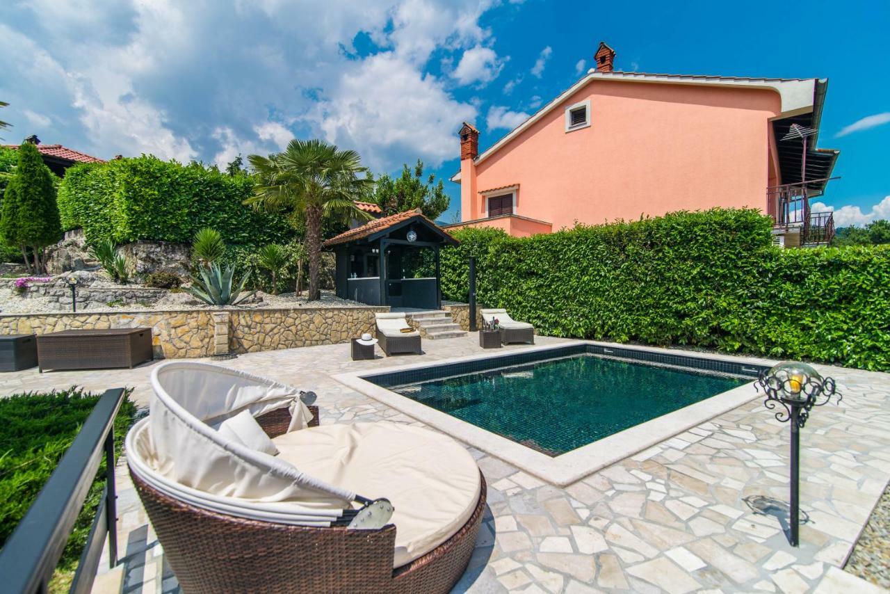Vila "Zatka" Villa Veprinac ภายนอก รูปภาพ